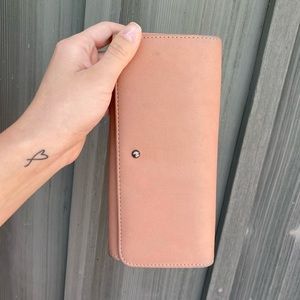 baby pink clutch.